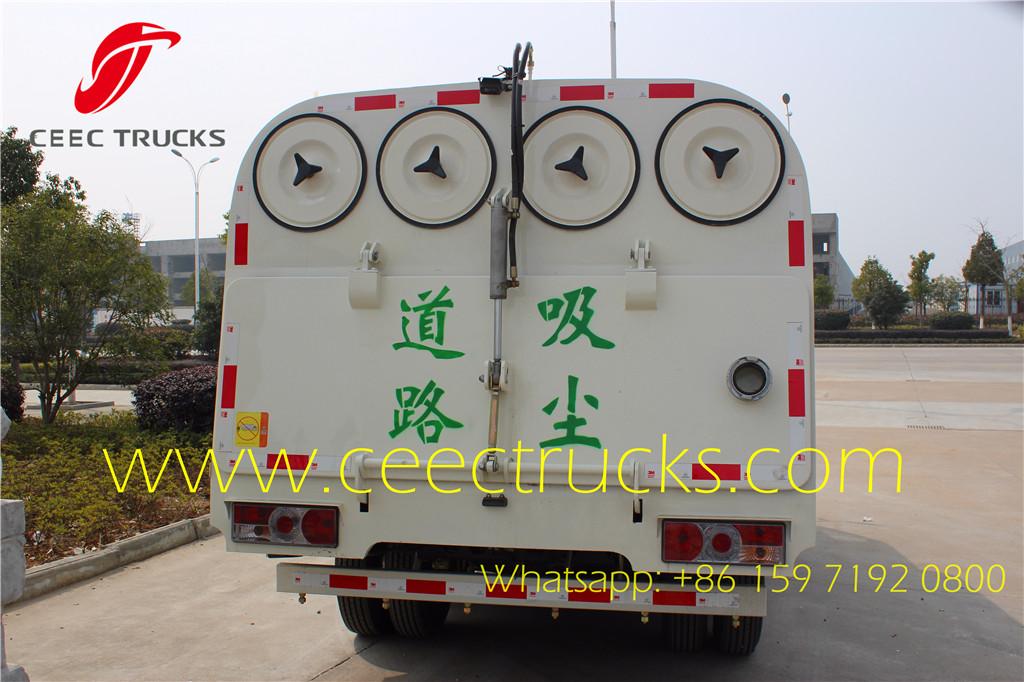 Dongfeng 5CBM vacuum road clean truck