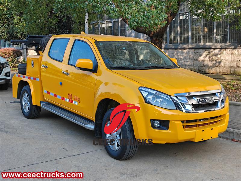  Isuzu 4x4 pickup wrecker truck