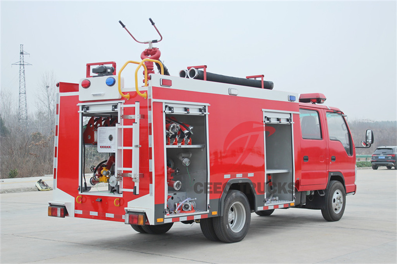 Isuzu 120HP 3cbm water foam fire truck