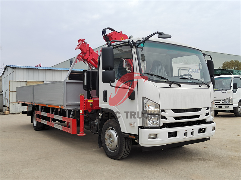 Philippines ISUZU 700P knuckle boom truck crane