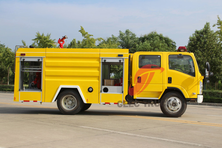 Isuzu NPR fire water truck Isuzu NPR fire water truck