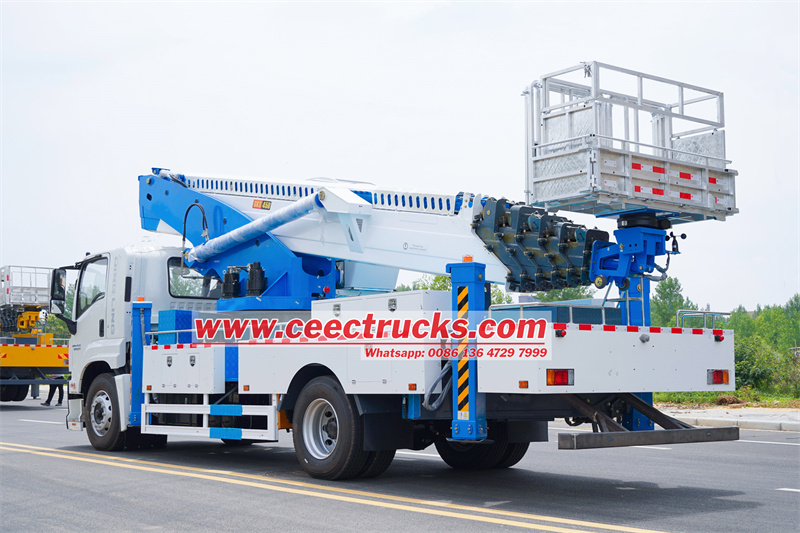 ISUZU FTR 45m aerial platform truck