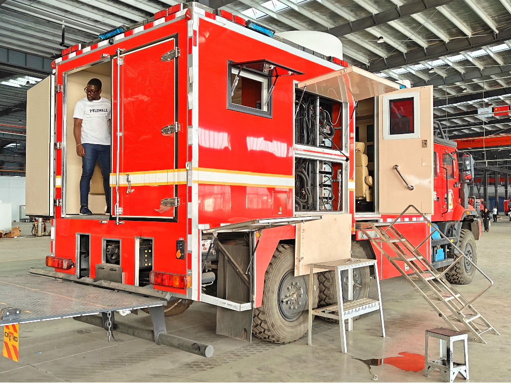 Burkina Faso customer visiting and checking all details of fire trucks africa fire trucks