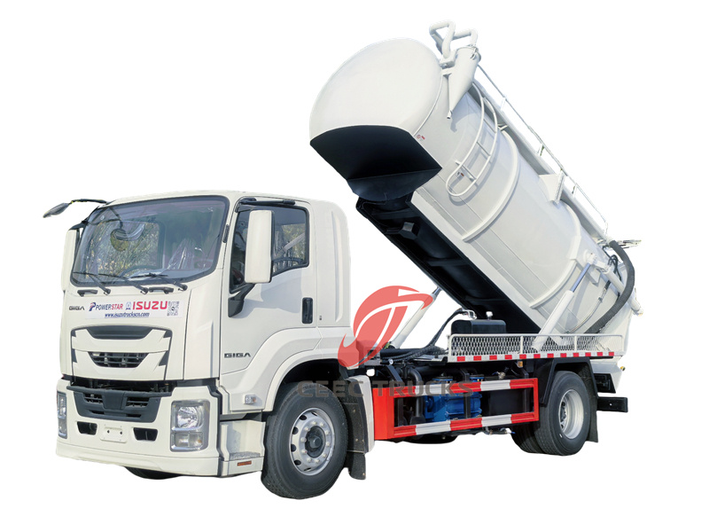 ISUZU FTR Clean Combined vacuum Sewage Tanker