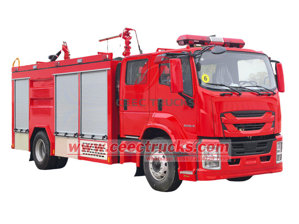 Isuzu dry powder fire truck