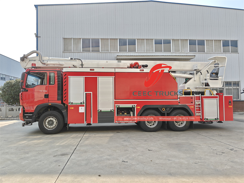 Howo water & foam with mounted high reach extendable turret