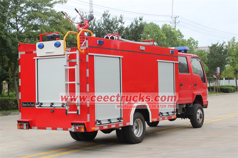 Isuzu fire fighting truck