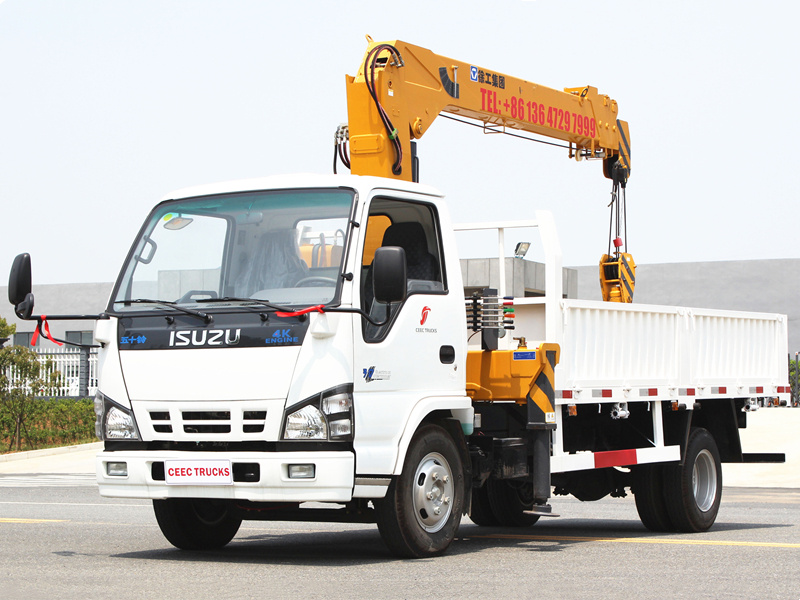 ISUZU NKR cargo truck with telescopic crane ISUZU NKR cargo truck with telescopic crane