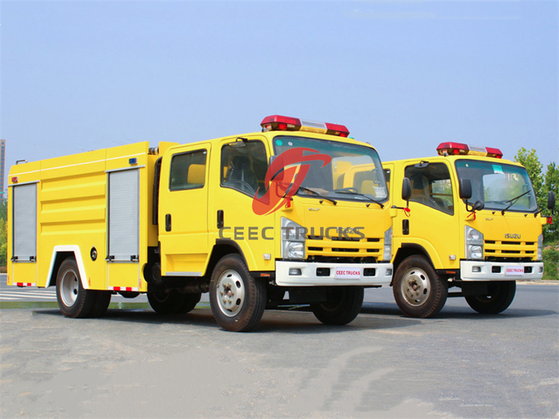 Isuzu NPR fire fighting truck