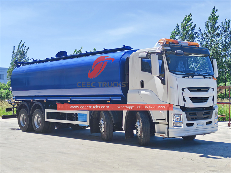 ISUZU GIGA 8X4 water tank truck