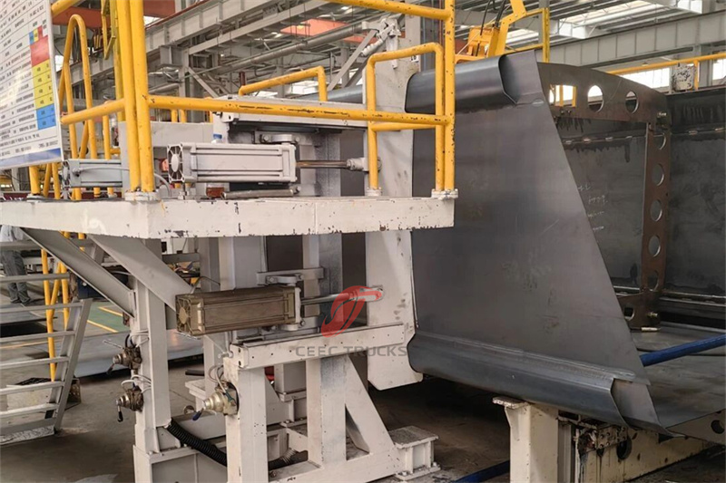 garbage compactor truck