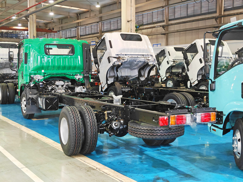 ISUZU 4JZ1 lorry cargo truck chassis