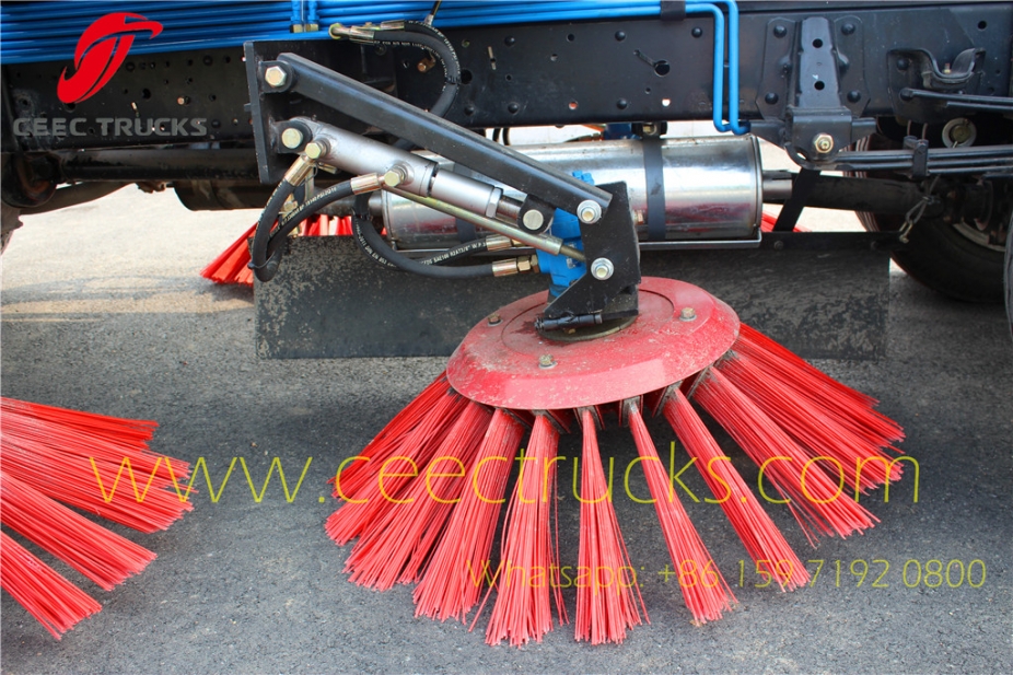 ISUZU road sweeper truck sweeper brushes sale