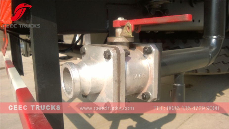 Dongfeng cheap price 20CBM water tanker truck