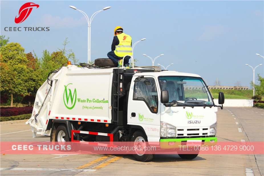 ISUZU 5cbm refuse compressed truck