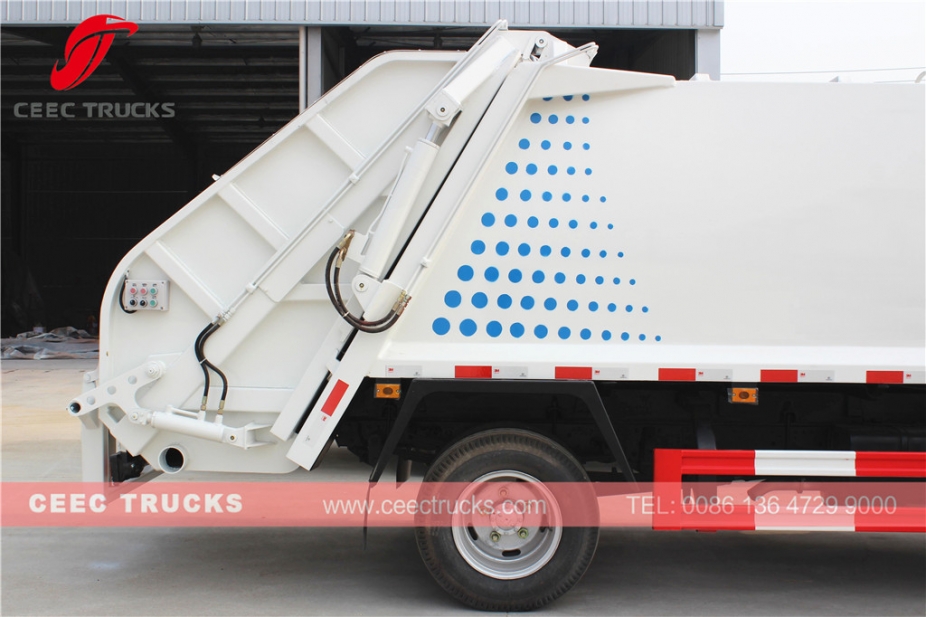 TOP quality ISUZU 5000L garbage compactor truck