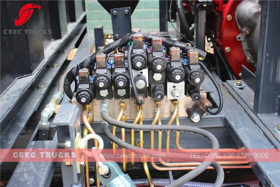 Xe quét đường Dongfeng 4000L