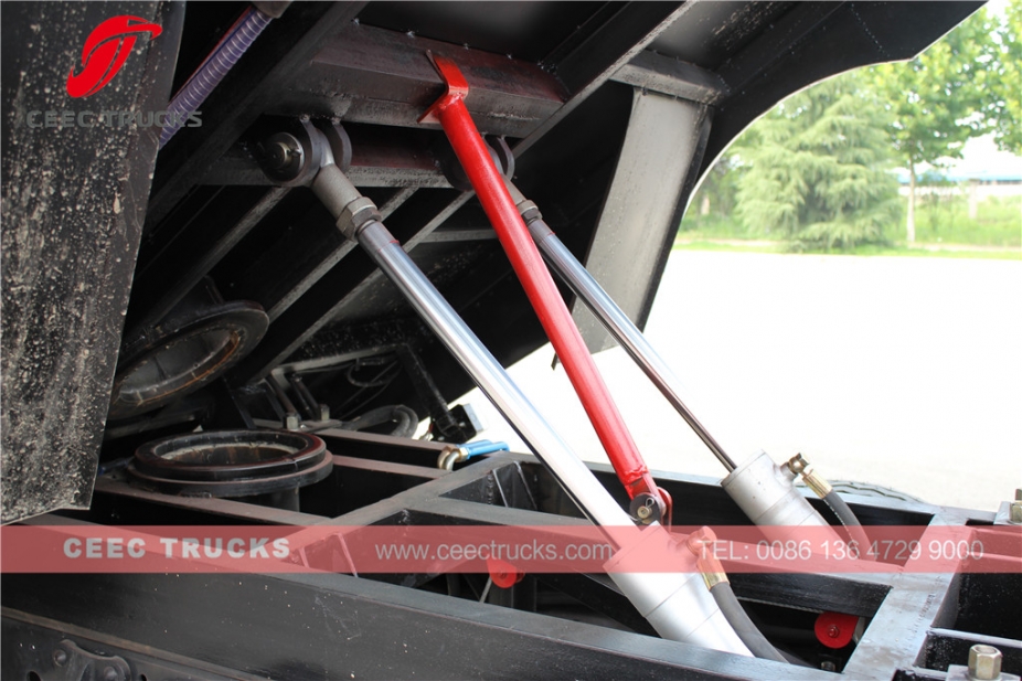 Xe quét đường chân không Dongfeng 5000L