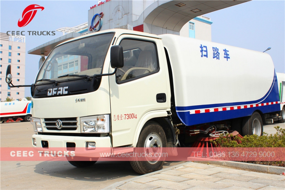 Xe quét đường Dongfeng 5CBM