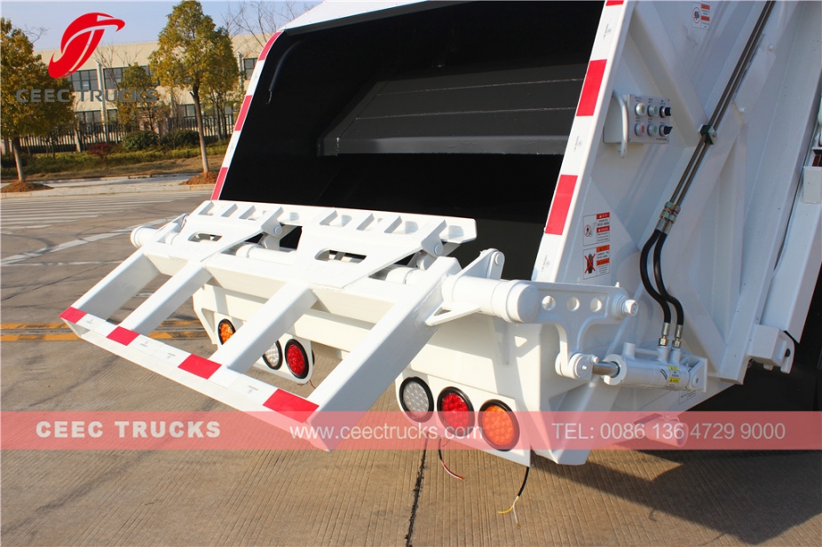 Japan-tech 20 CBM garbage compactor truck