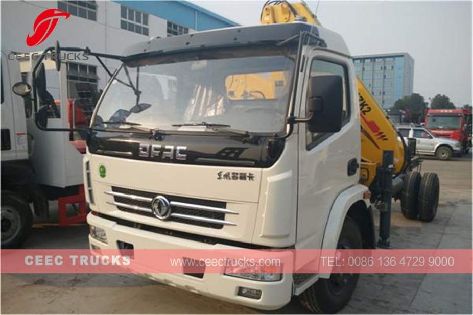 Dongfeng 2 Tons knuckle crane mounted trucks