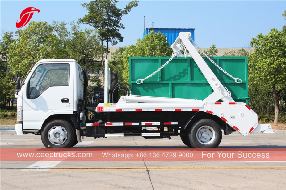 Xe chở rác cánh tay ISUZU 4CBM