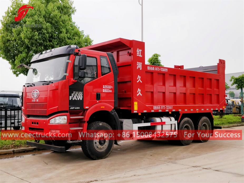Xe xúc lật FAW 6x4