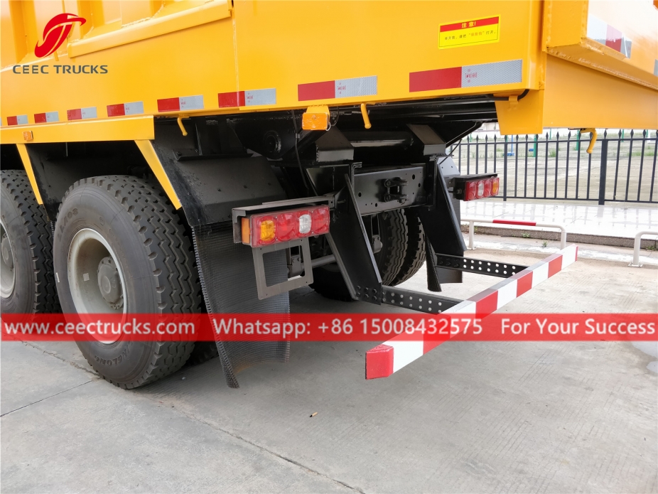 Xe xúc lật Shacman 8x4