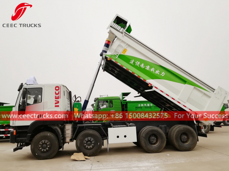 Xe ben 8x4 IVECO