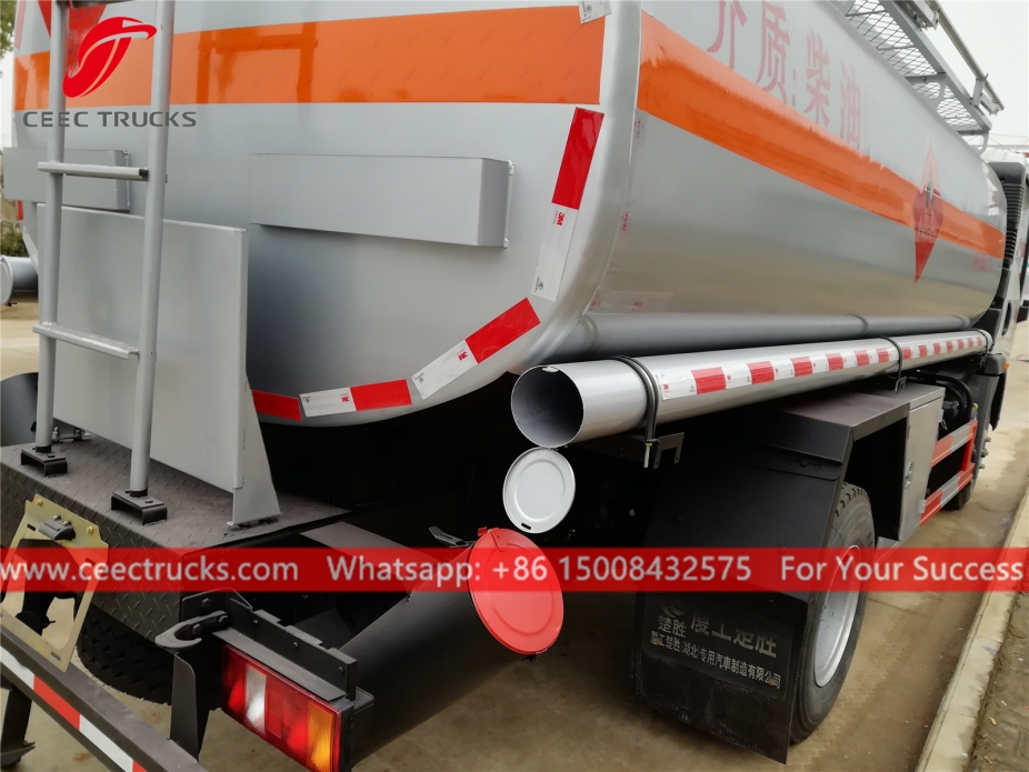 Tàu chở nhiên liệu HOWO 10,5CBM