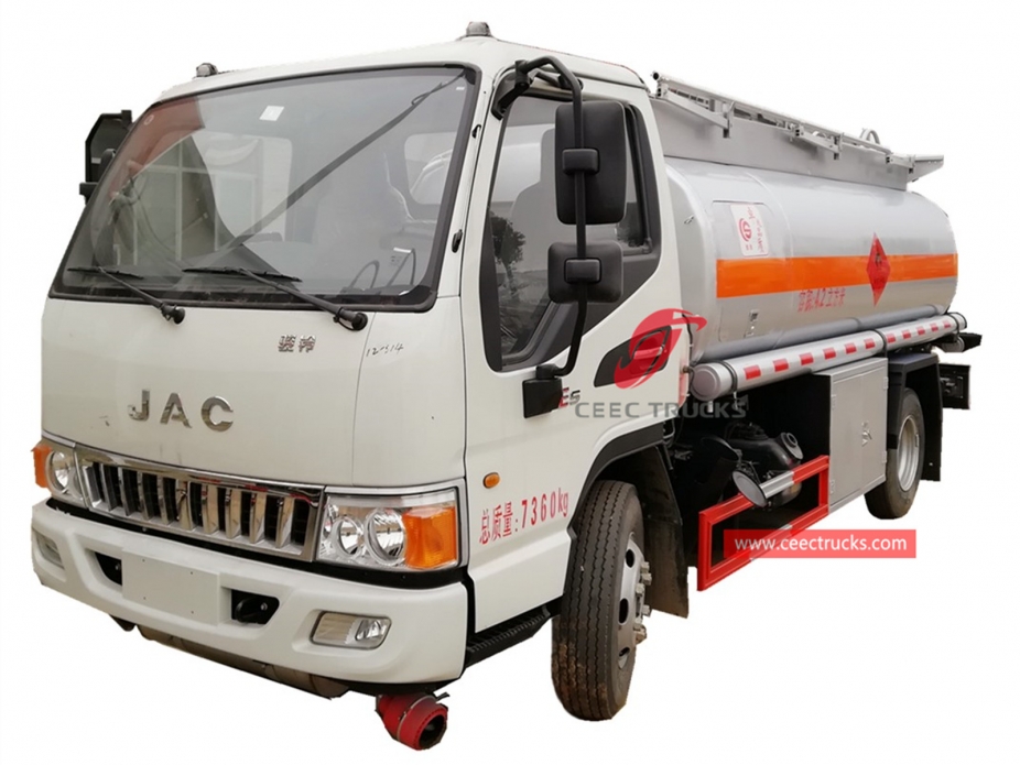 Tàu chở nhiên liệu JAC 4.2CBM