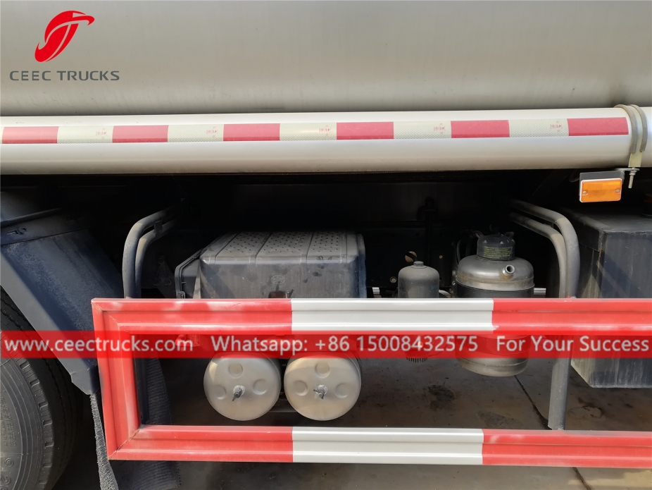 Xe chở nhiên liệu 25.500L FAW