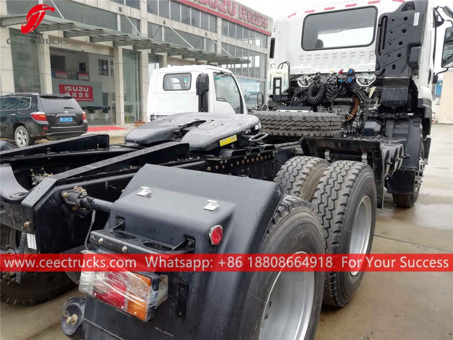 Xe Đầu Kéo 6x4 ISUZU