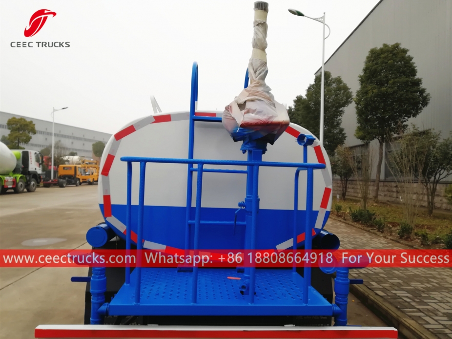 Xe tải vận tải nước 4 CBM DONGFENG