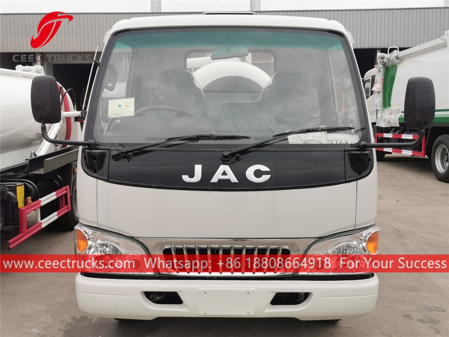 Xe hút nước thải 3.000 lít JAC