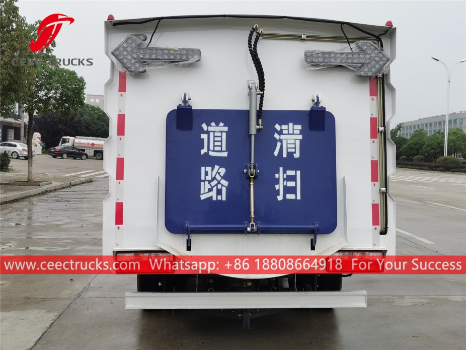 Máy quét đường Dongfeng 5CBM