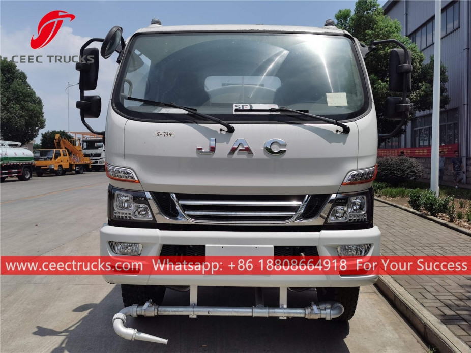 Xe phun nước 5CBM JAC