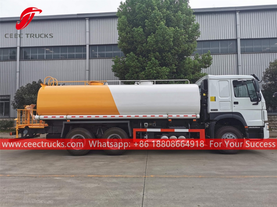 Xe phun nước HOWO 18CBM