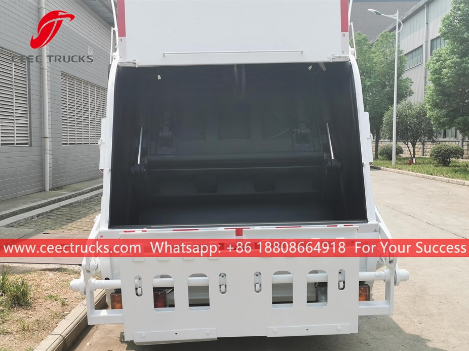 Xe chở rác phía sau ISUZU 6CBM
