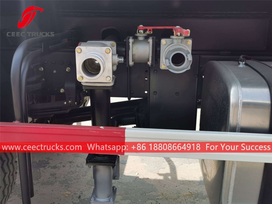 Xe tải chở nước Shacman 8CBM