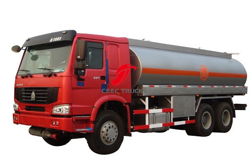 SINOTRUK HOWO 6X6 dẫn động bốn bánh Xe tải chở dầu nhiên liệu