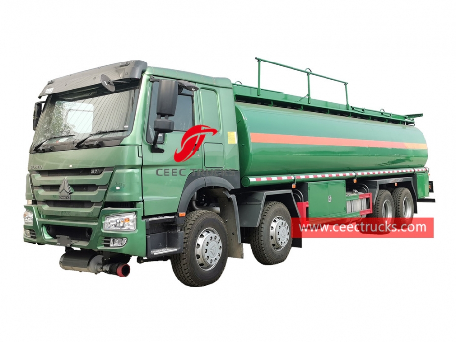 Xe tải chở dầu nhiên liệu SINOTRUK 8x4 30CBM