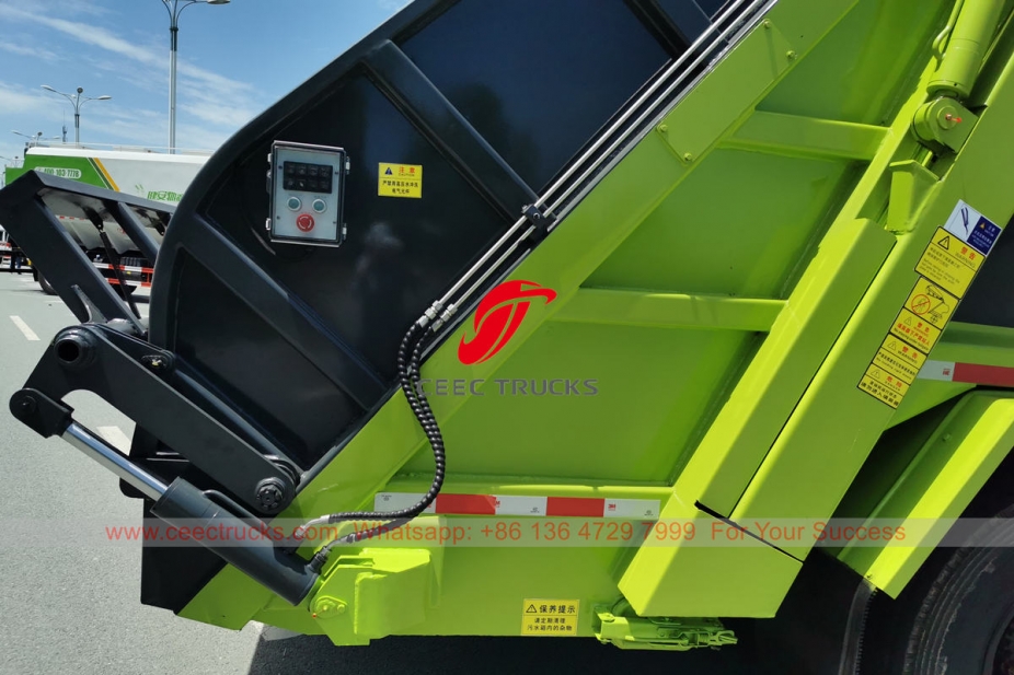 Dongfeng 4×2 waste compactor