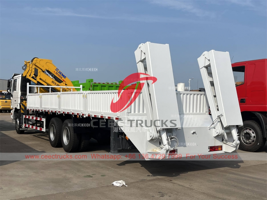 Custom-made Shacman 6×4 heavy duty cargo truck with XCMG crane