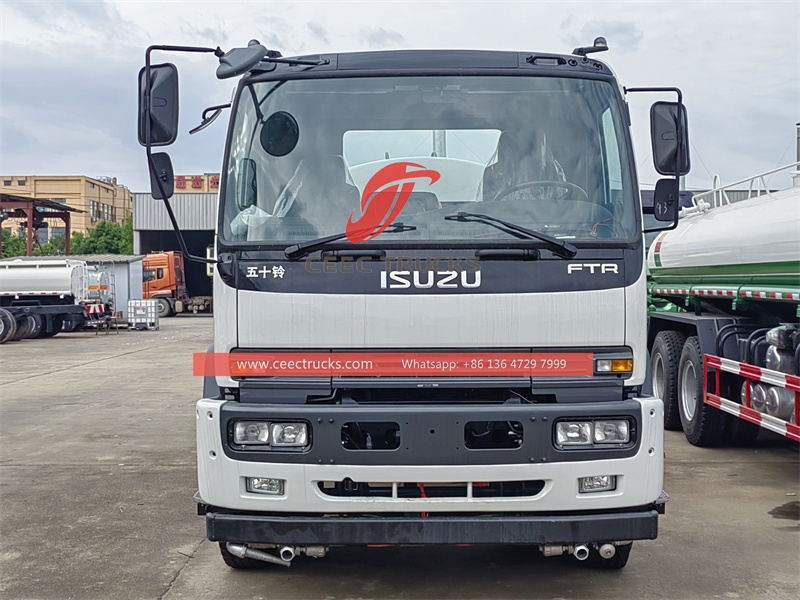 Xe bồn chở nước ISUZU FTR 12.000L về Việt Nam