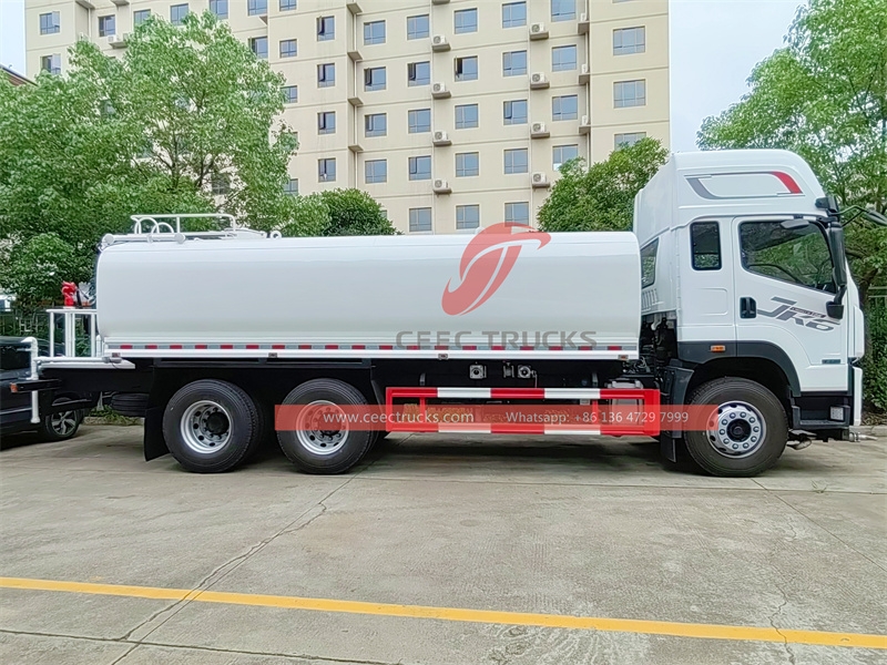 FAW 20000 liters Water Spinrker Truck made in China