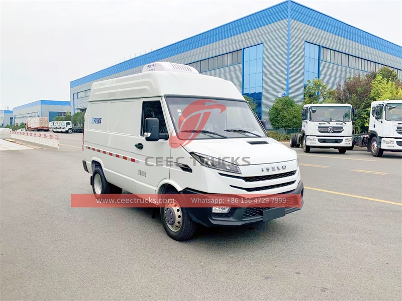 IVECO 4x4 mini freezer truck with factory direct sale