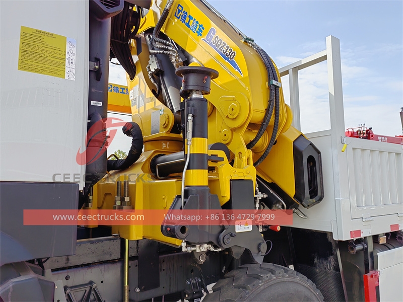 Howo 12 wheeler knuckle crane truck with self-loader