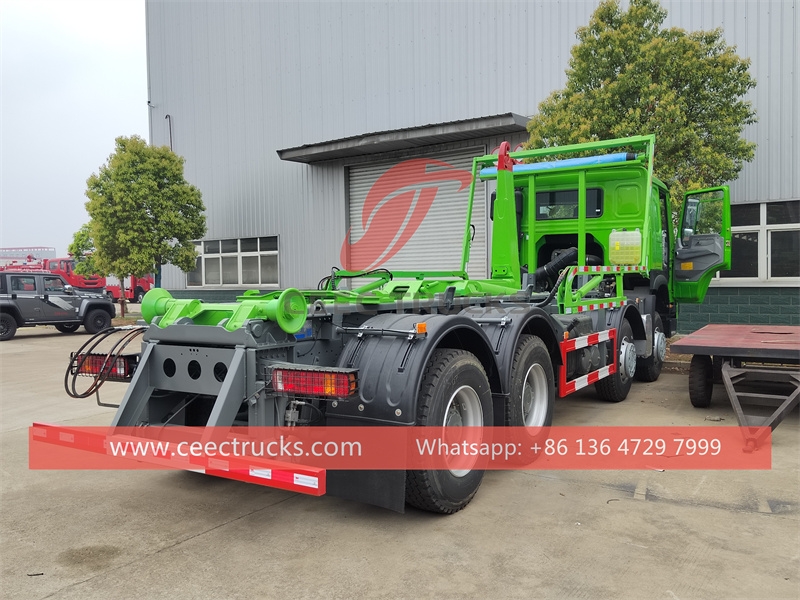 HOWO 12 wheelers 20CBM hook loader