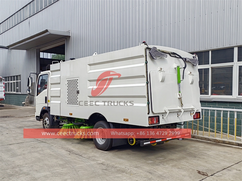 Howo street road sweeping truck  with factory direct sale